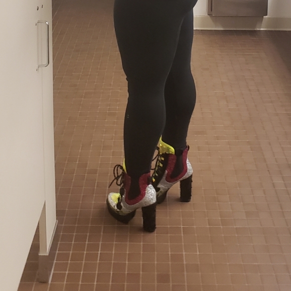 Women Neon Lights Platform Boots Size 10 - Picture 6 of 6